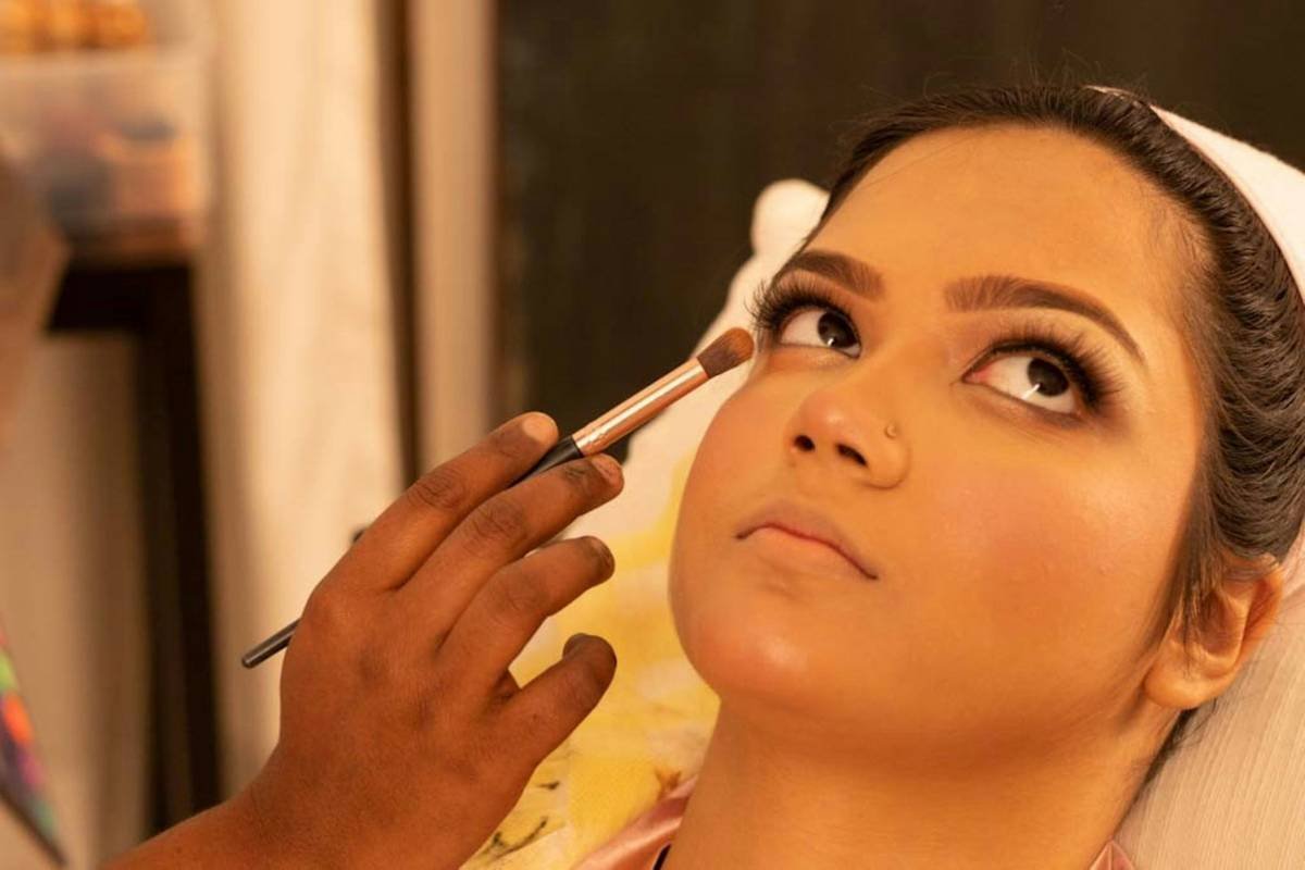 How to Master High-End Runway Glamour: The Editorial Makeup Artist’s Playbook