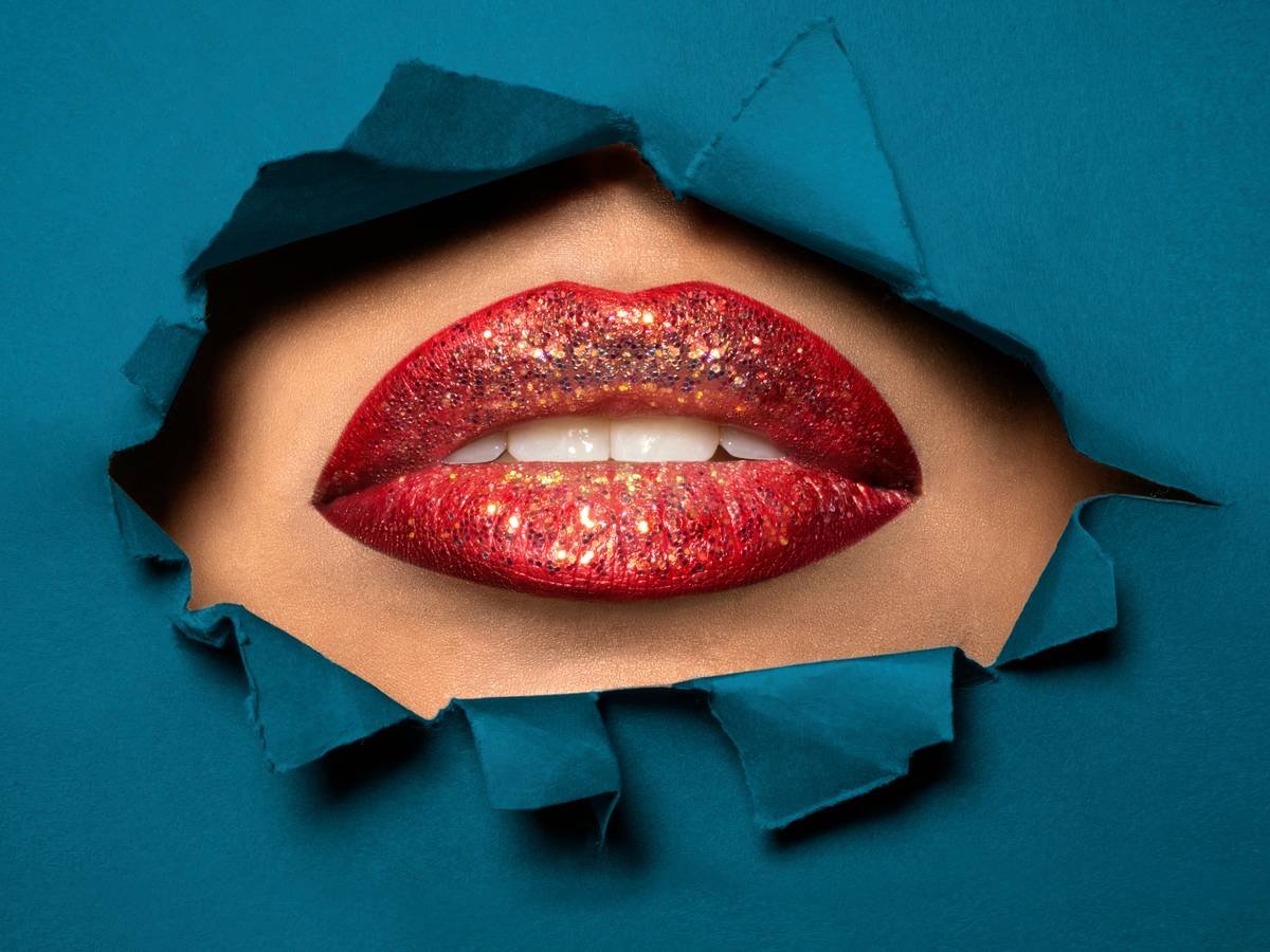 Infographic showing 4-step lip prep process: exfoliate, hydrate, prime, seal edges