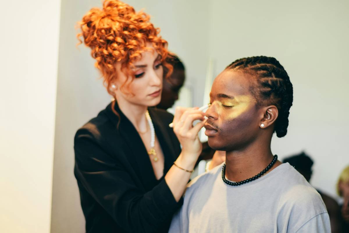 Stage Makeup Designs: The Ultimate Guide for Editorial Impact & Theatrical Precision